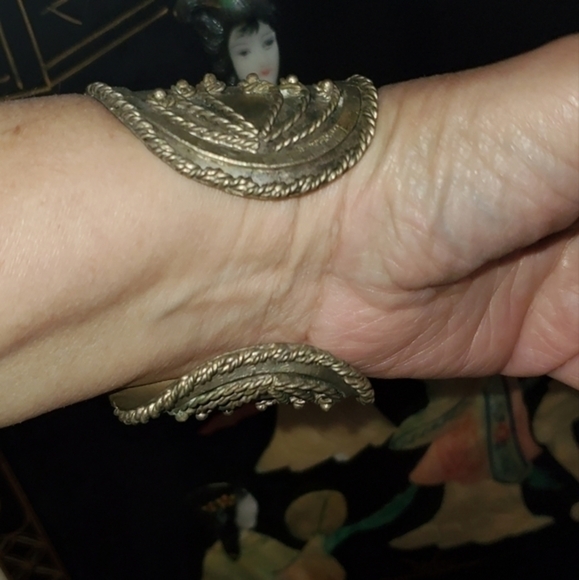 Vintage Tribal Carnelian cuff - Picture 2 of 7